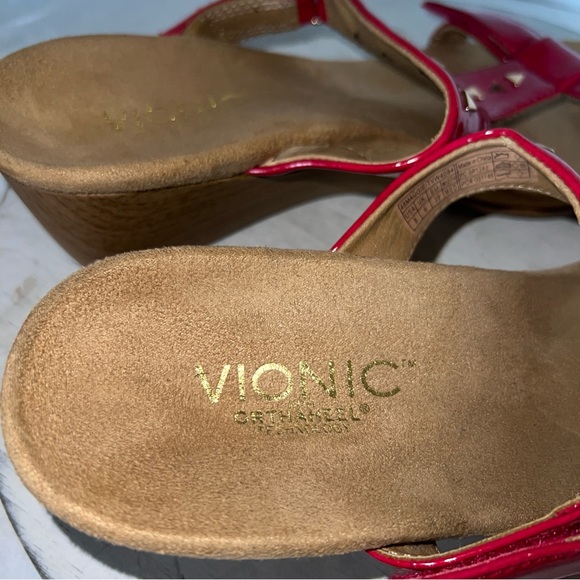 Vionic Orthaheel Maggie Wedge Sandals in Raspberry Red Patent Womens Size 8 - Picture 5 of 12